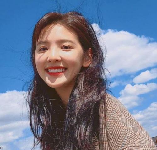 网红明星吃瓜网杨一凡,揭秘网红明星吃瓜界的风云人物