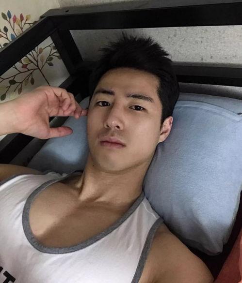 广州网红男模吃瓜,揭秘幕后真相与网络热议